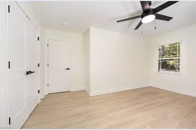 2200 Hathaway Drive, Greensboro, NC 27408 - Photo 19