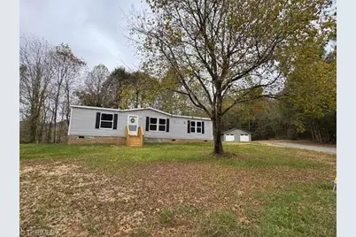 324 Center Lane, Thurmond, NC 28683 - Photo 7