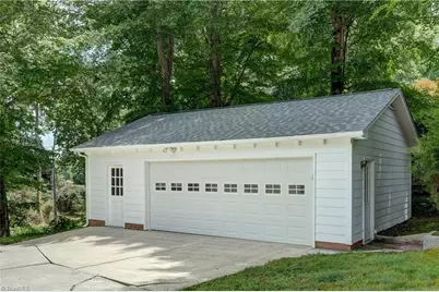 42 Kemp Road E, Greensboro, NC 27410 - Photo 33