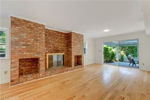 42 Kemp Rd E, Greensboro, NC 27410 - Photo 7