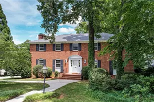 42 Kemp Rd E, Greensboro, NC 27410 - Photo 3