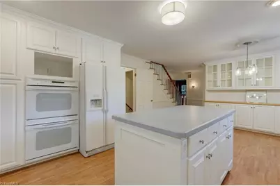 42 Kemp Road E, Greensboro, NC 27410 - Photo 45