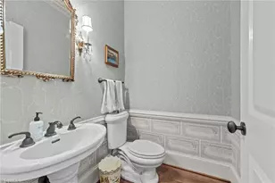 1604 Birch Ln, Greensboro, NC 27408 - Photo 9