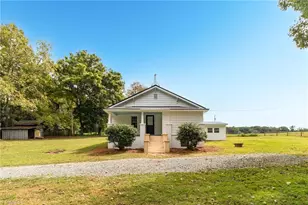 1626 Ramseur Julian Rd, Liberty, NC 27298 - Photo 21