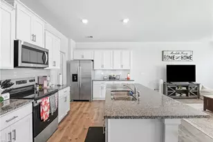 1236 Evelynnview Ln, Kernersville, NC 27284 - Photo 7