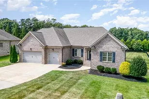 8204 Fortana Ct, Oak Ridge, NC 27284 - Photo 3