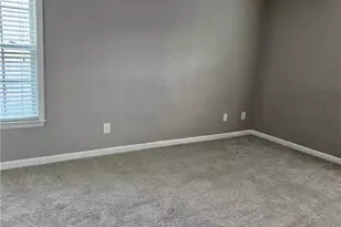 4325 Cedarcroft Ct, Greensboro, NC 27409 - Photo 7