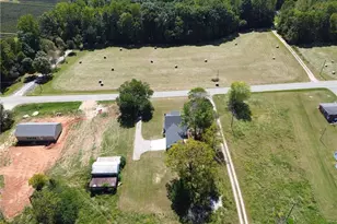 1826 N Oak Ridge Church Rd, Yadkinville, NC 27055 - Photo 43