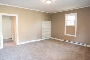 800 Chatham Ct, Eden, NC 27288 - Photo 3