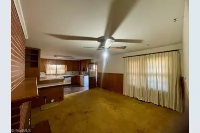 302 Lakewood Drive, Lexington, NC 27292 - Photo 11