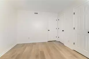 706 Glendale Dr, Greensboro, NC 27406 - Photo 9