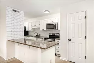 706 Glendale Dr, Greensboro, NC 27406 - Photo 5