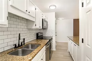 706 Glendale Dr, Greensboro, NC 27406 - Photo 7