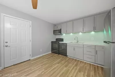 815 Milton Street, Greensboro, NC 27403 - Photo 17