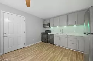 815 Milton St, Greensboro, NC 27403 - Photo 17