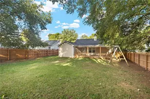 3815 Pineway Dr, Greensboro, NC 27405 - Photo 27