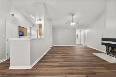 3815 Pineway Drive, Greensboro, NC 27405 - Photo 5