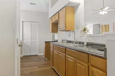 3815 Pineway Drive, Greensboro, NC 27405 - Photo 9