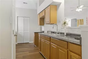 3815 Pineway Dr, Greensboro, NC 27405 - Photo 9