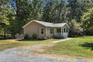 170 Garrett Ln, Thomasville, NC 27360 - Photo 5