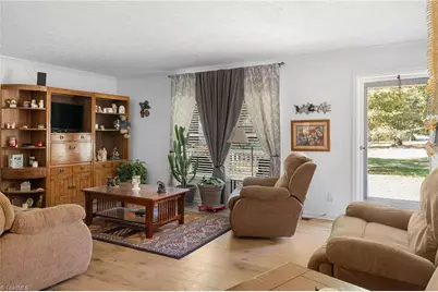 170 Garrett Lane, Thomasville, NC 27360 - Photo 11