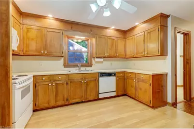 2310 Belmont Drive, Reidsville, NC 27320 - Photo 21