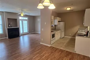 3015 Winston Dr, Burlington, NC 27215 - Photo 3