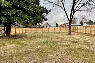 410 Irma Ave, Lexington, NC 27292 - Photo 15