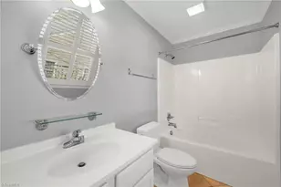 1504 Colonial Ave, Greensboro, NC 27408 - Photo 25