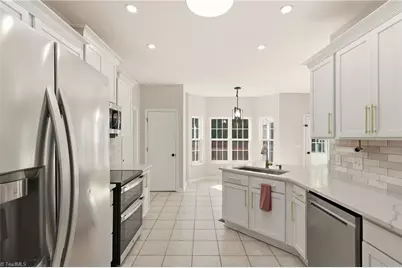 2166 Glen Cove Way, High Point, NC 27265 - Photo 25