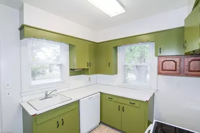 1000 Sykes Avenue, Greensboro, NC 27405 - Photo 17