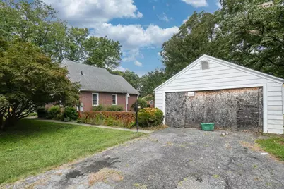 1000 Sykes Avenue, Greensboro, NC 27405 - Photo 9