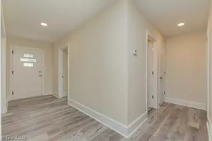 206 Abbotts Ave, Lexington, NC 27292 - Photo 17