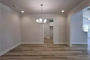 1083 Tulloch Ct, Burlington, NC 27215 - Photo 9