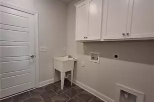 1083 Tulloch Ct, Burlington, NC 27215 - Photo 25