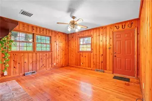 526 Ashland Dr, Greensboro, NC 27403 - Photo 25