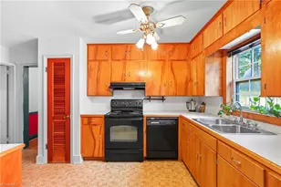 526 Ashland Dr, Greensboro, NC 27403 - Photo 7
