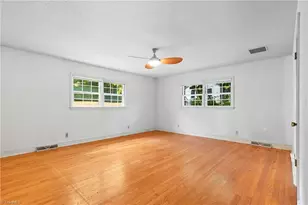 526 Ashland Dr, Greensboro, NC 27403 - Photo 13