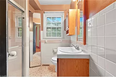 526 Ashland Drive, Greensboro, NC 27403 - Photo 19