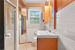 526 Ashland Dr, Greensboro, NC 27403 - Photo 19