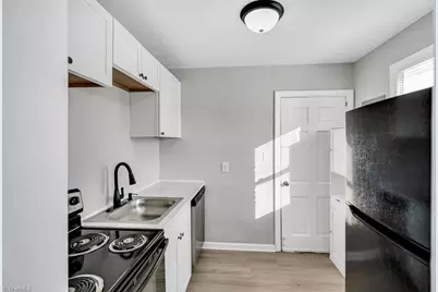 1700 Roslyn Drive #29 D, Burlington, NC 27215 - Photo 5