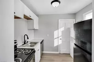 1700 Roslyn Dr, Burlington, NC 27215 - Photo 5