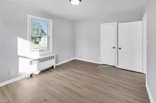 1700 Roslyn Dr, Burlington, NC 27215 - Photo 9