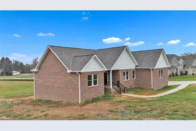 130 Oak Pointe Lane, Wilkesboro, NC 28697 - Photo 43