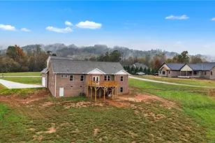 130 Oak Pointe Ln, Wilkesboro, NC 28697 - Photo 47