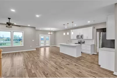 130 Oak Pointe Lane, Wilkesboro, NC 28697 - Photo 9