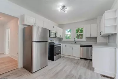 801 Watson Street, Reidsville, NC 27320 - Photo 11