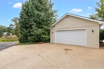 2190 Lindsey Bridge Road, Madison, NC 27025 - Photo 35