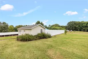 2190 Lindsey Bridge Rd, Madison, NC 27025 - Photo 37