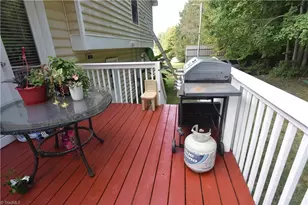 1036 Glenmont Rd, Winston-Salem, NC 27107 - Photo 9